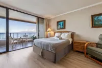 Direct Oceanfront Studio with 180 Degrees Ocean View in Maui Kaanapali Beach