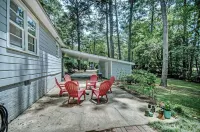 Convenient/Safe Location: Studio APT near WholeFoods