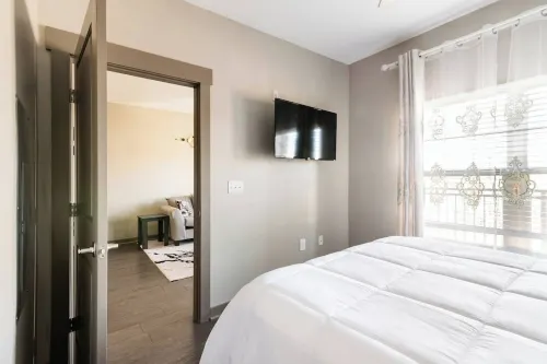 Cozy studio in pleasant Charlotte with Pool, fitness room, WiFi