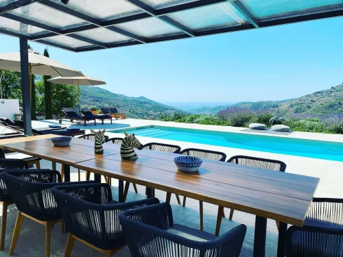 Villa en Cómpeta con Piscina e Impresionantes Vistas Hotels in Cómpeta