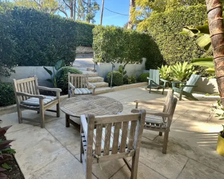Relax in the heart of Montecito Hotels in Montecito