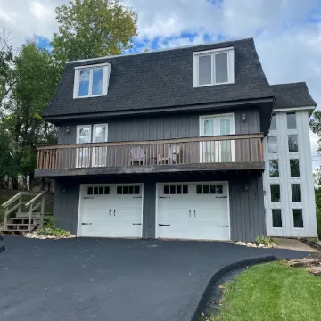 Next to Spearfish City Park, Spearfish Canyon and Downtown. Private Hot Tub!!!!