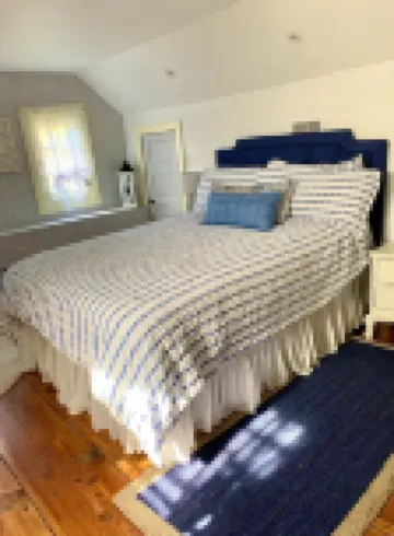 Charmingly renovated historic Canal House on C&O along Potomac close to Antietam