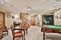 Woodland Trails Lodge on 130 acres with ponds and miles of private trails