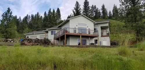 Hawk's NestEntire 1650 Sqft lower level.