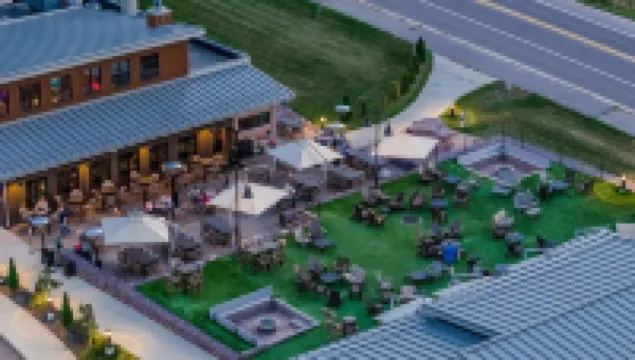 Lovely Devils Lake Cabin Baraboo Dells Huge Yard Skiing Best Location!