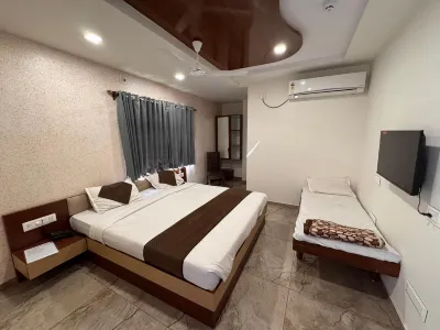 Hotel Balaji Square فنادق في بوربندر