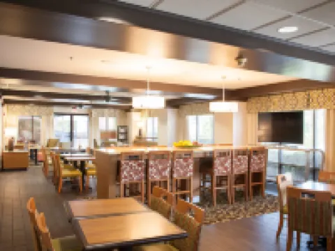 Hampton Inn Pensacola-Airport (Cordova Mall Area) Hotels in Pensacola