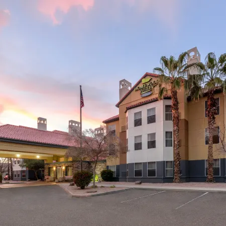 Homewood Suites by Hilton Phoenix - Chandler