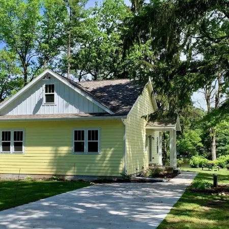 Sunflower House on Lake Wissota