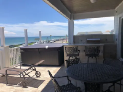 Fantastic View! Beautiful Oceanfront Beach House; Steps from the Beach!