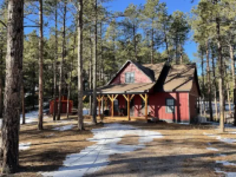 Hilltop Hideaway in the seclusion of the beautiful Black Hills