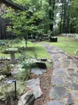 Enjoy the peace & quiet on 40 private acres of secluded forest. - 3 stjerner