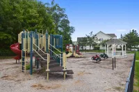 Beautiful SF Home in Bear Trap Dunes - Close to pool & beach shuttle stop
