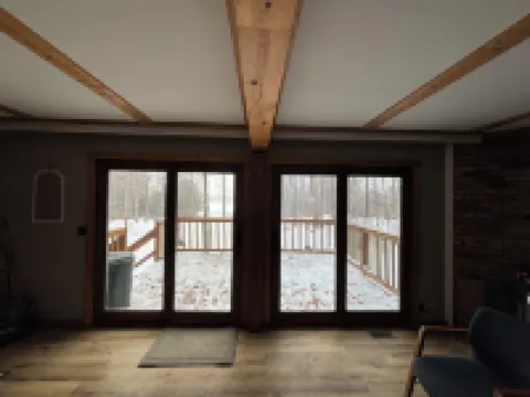 3-bedroom cottage in charming McMillan with WiFi in the East Lake Community Hotels in Luce County