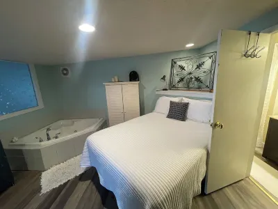 Peaceful Condo in Wabasha with Beautiful River Bluff Views (Upper Unit)