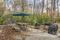 Cabin in the Woods, Pet Friendly
