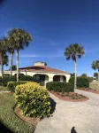 St Augustine Beach Island Escape 2 bed,2 bath,1st floor condo steps to the beach