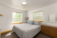 West Side Gem │Two King Suites │Walk Everywhere │Hot Tub │Large Living Space