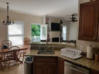 Alexandria -DC Metro Large House, Pool Table, Free Parking 6 BRM - 4 Bath Hotels in Rose Hill