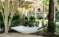 Tiarasa Escapes Glamping Resort - 2-نجوم