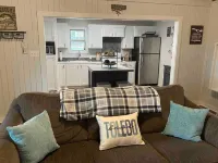 Toledo Bend Cabin-Mid-Lake-5 Miles from Town--Entire Cabin in Many, La Hotels in Sabine Parish