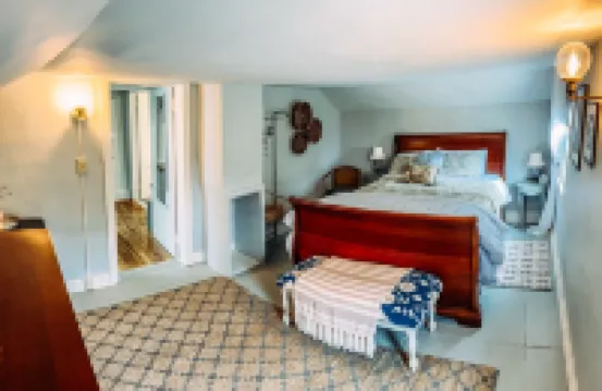 Smalltown home away from home in Earlville, NY