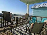 Oasis on the Bay with pool and pier - 4-Star