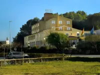 Hotel Costabella Hotels in der Nähe von Tresoreria General de la Seguretat Social - Direcció Provincial de Girona