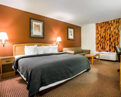 Quality Inn & Suites South-Obetz Locke Meadows Park (Ohio and Erie Canal Lock 30) 주변 호텔