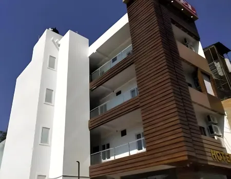 Hotel Namo Gange, Rishikesh, Отели рядом с достопримечательностью «Vishnu Ghat»