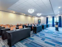 Holiday Inn Express & Suites ORLANDO - INTERNATIONAL DRIVE by IHG Hotels in Orange County