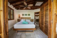 Camp Bay Lodge