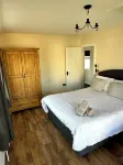 Oxwich View Cottage - short walk to Port Eynon beach and village amenities
