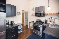Entire Duplex West 7th, Xcel, and DT St. Paul Sleeps 8 Off street Parking!