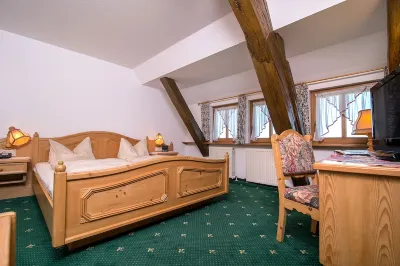 Burg Colmberg Hotels in Dombühl
