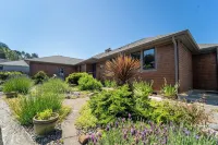 Beach, Please!Modern Oceanfront Haven Hotels in Oceanside