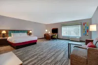 Hampton Inn & Suites Ontario Rancho Cucamonga - parking