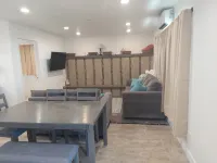 City Center Flat! Downtown Hurricane on State Street! Charming 2 bed w/ kitchen!