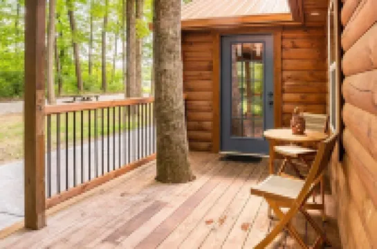 Secluded Wooded Cabin Near The Hocking Hills