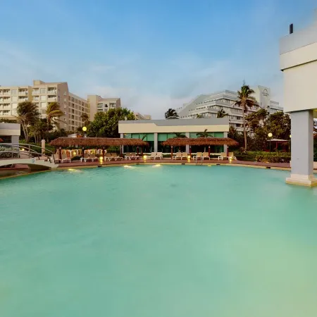 Park Royal Beach Cancun - All Inclusive
