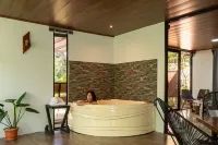 Finca Sunset Monteverde - Hot Tub