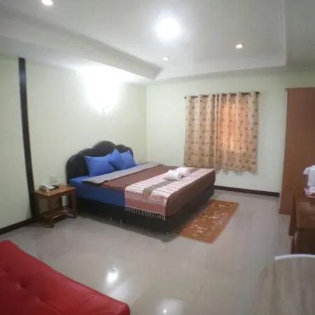 Hi Tech Resort