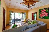 Casa de Leela Self Catering Guest House