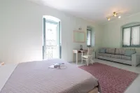 999 Luxury Hotel