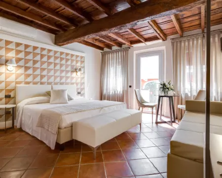 ฟอร์รารา รูมส์ โรงแรมในแฟร์รารา