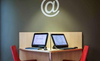 Ibis Barcelona Cornella