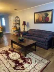 Charming 3-bedroom house with WiFi and AC in Nash