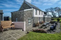 Bunk House - 4 Bedroom - Llangenith Hotel a 