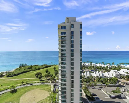 Fourteen at Mullet Bay Hotéis em Lowlands